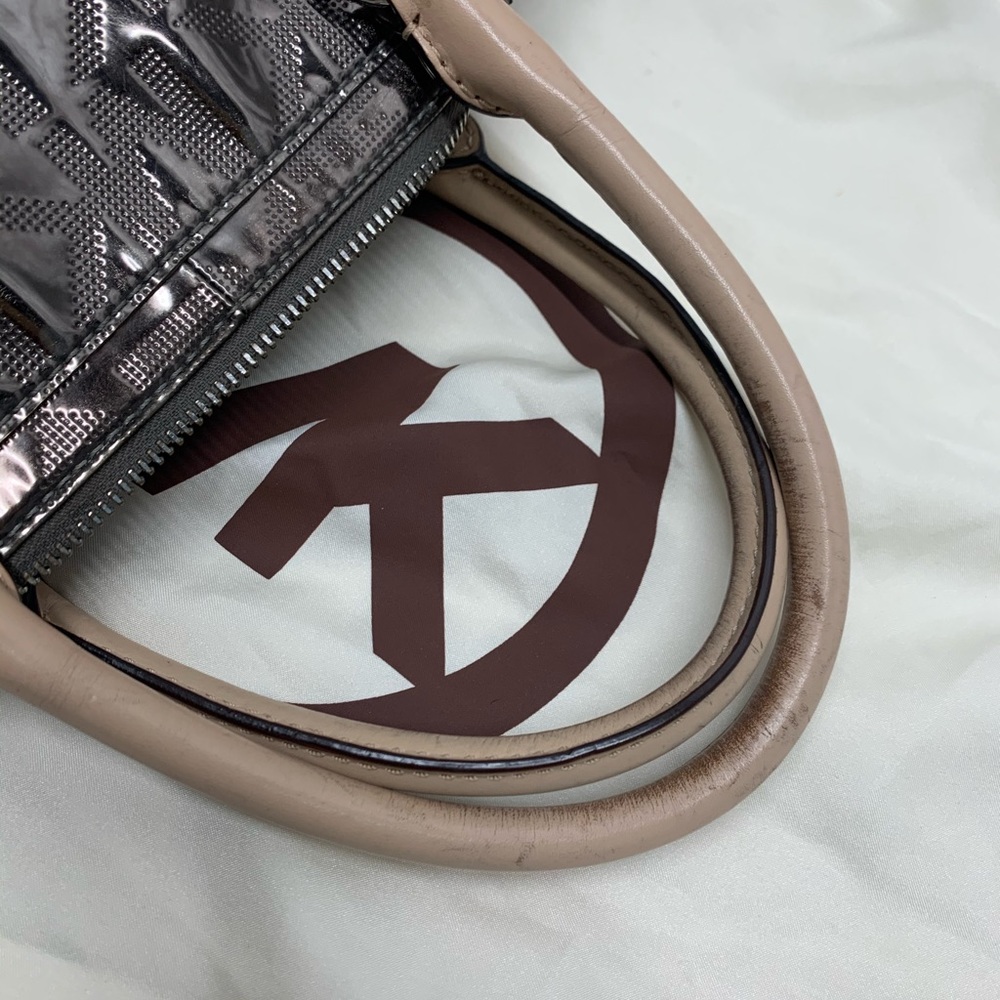 Michael Kors Handbag - Picture 7 of 10